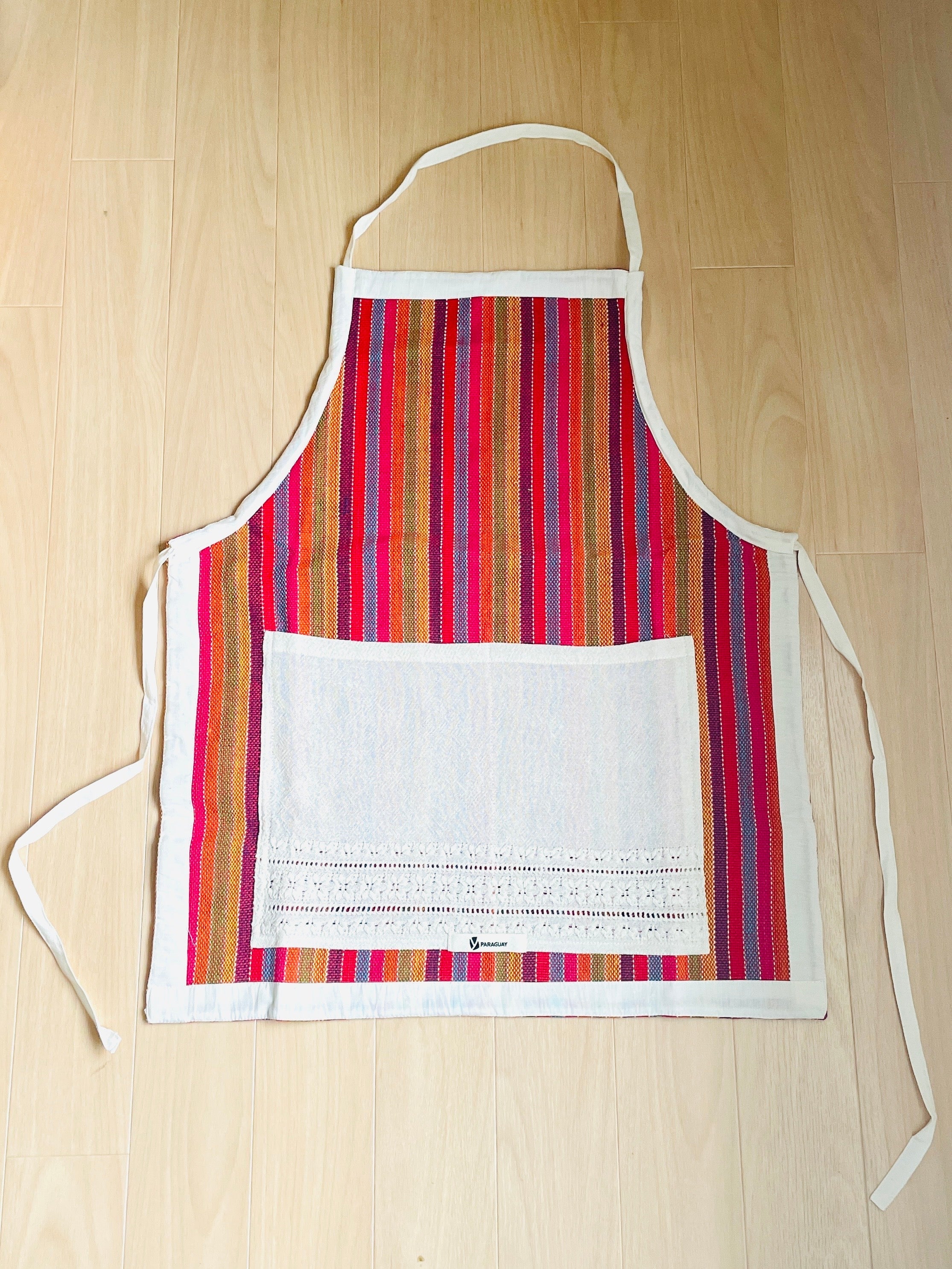 ポウヴィとアオポイのエプロン