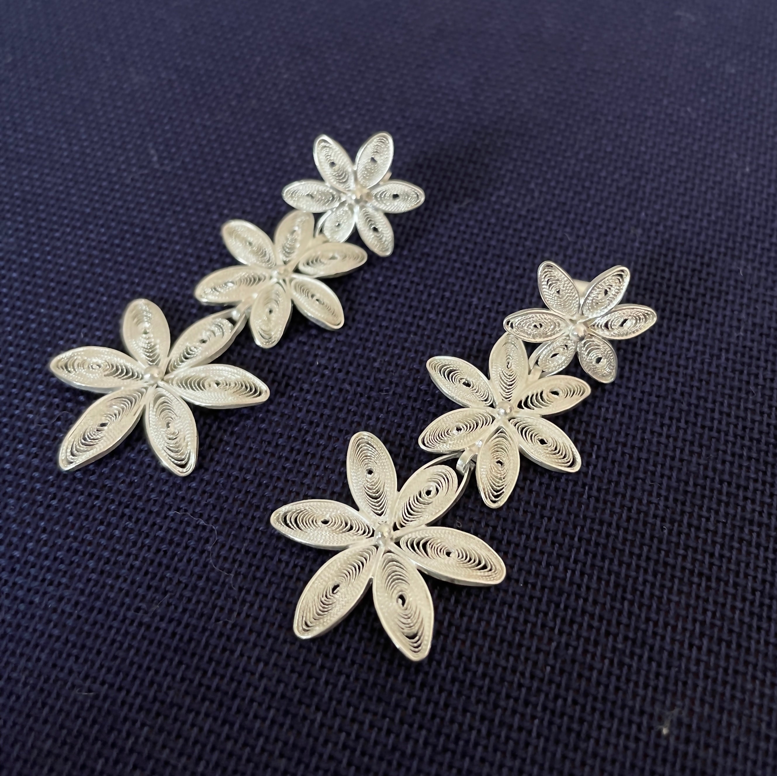 Tres flores seguidas | 三連華