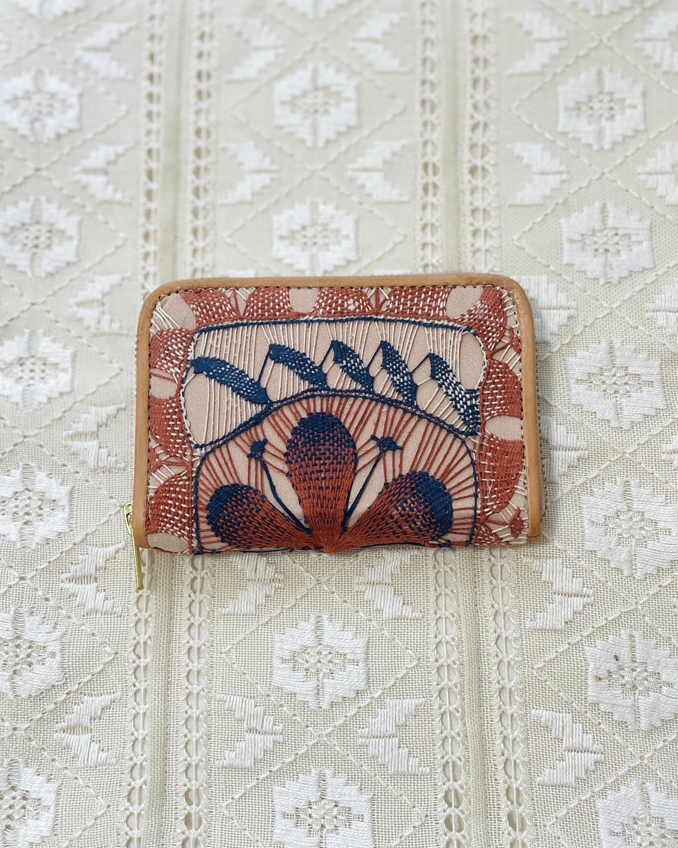 Billetera Mini Kuña | ニャンドゥティと牛革の財布