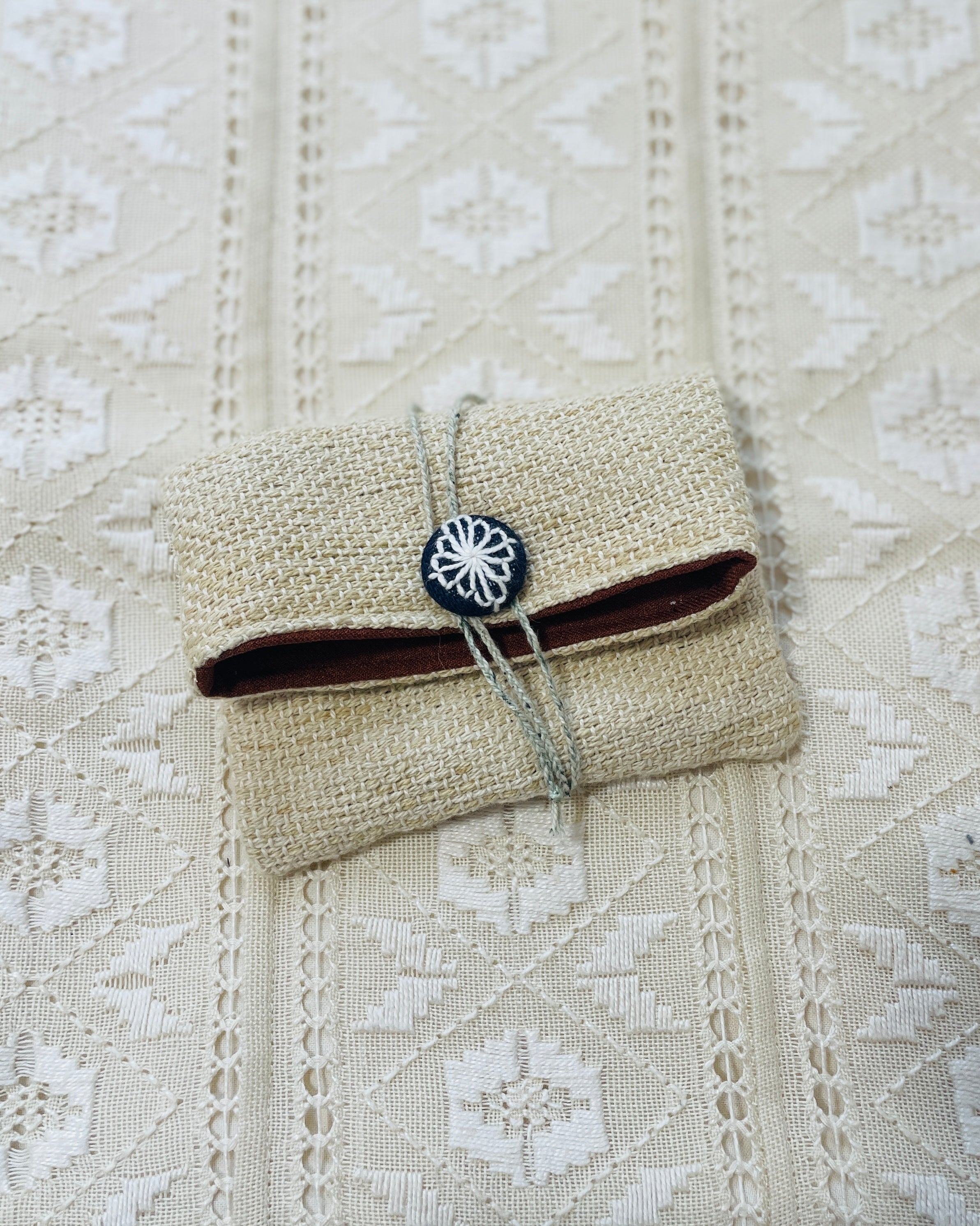 La bolsita de Poyvi | パラグアイの手仕事くるくるポーチ