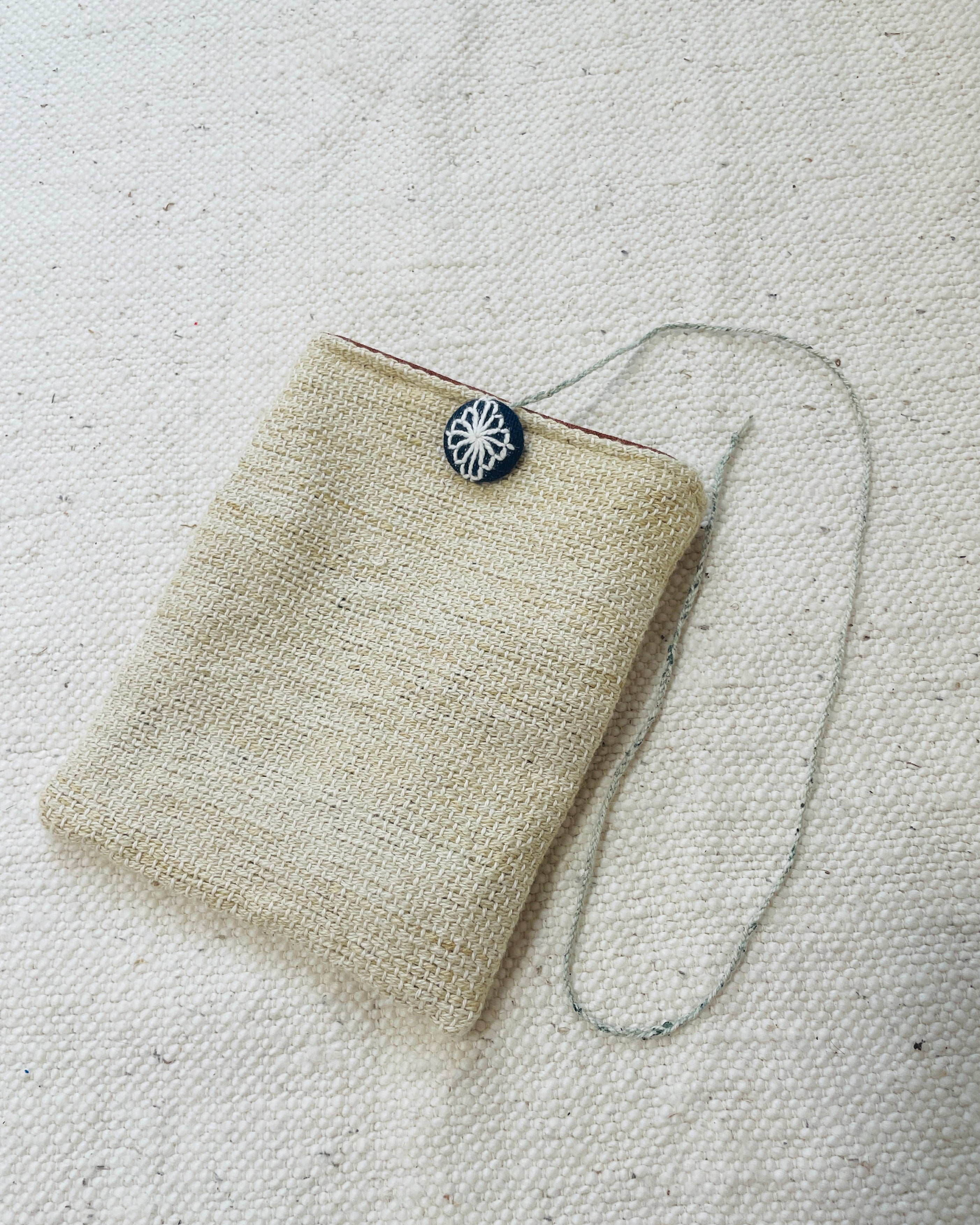 La bolsita de Poyvi | パラグアイの手仕事くるくるポーチ