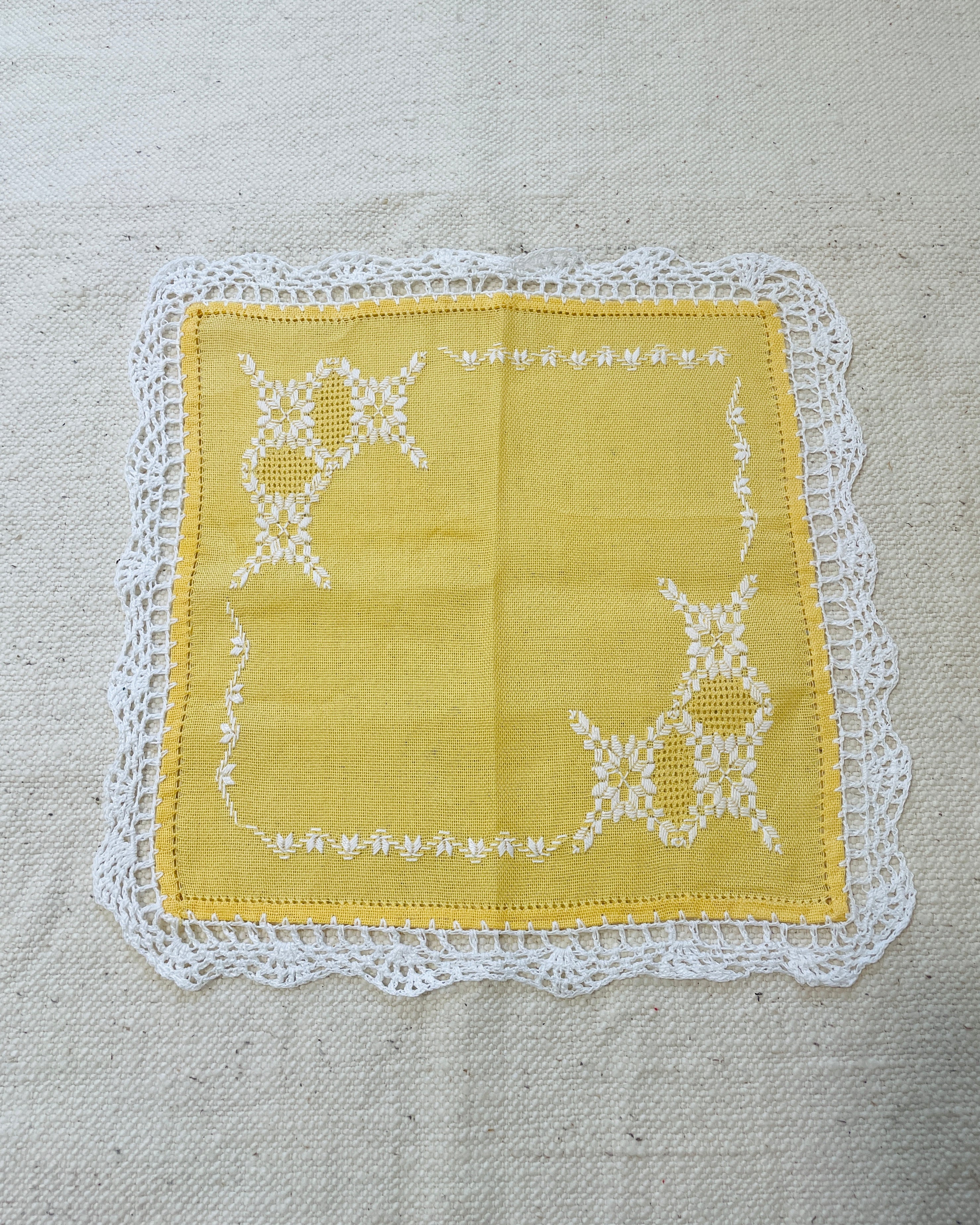 Individuales de Ña Sara |サラおばあちゃんのスクエアナプキン