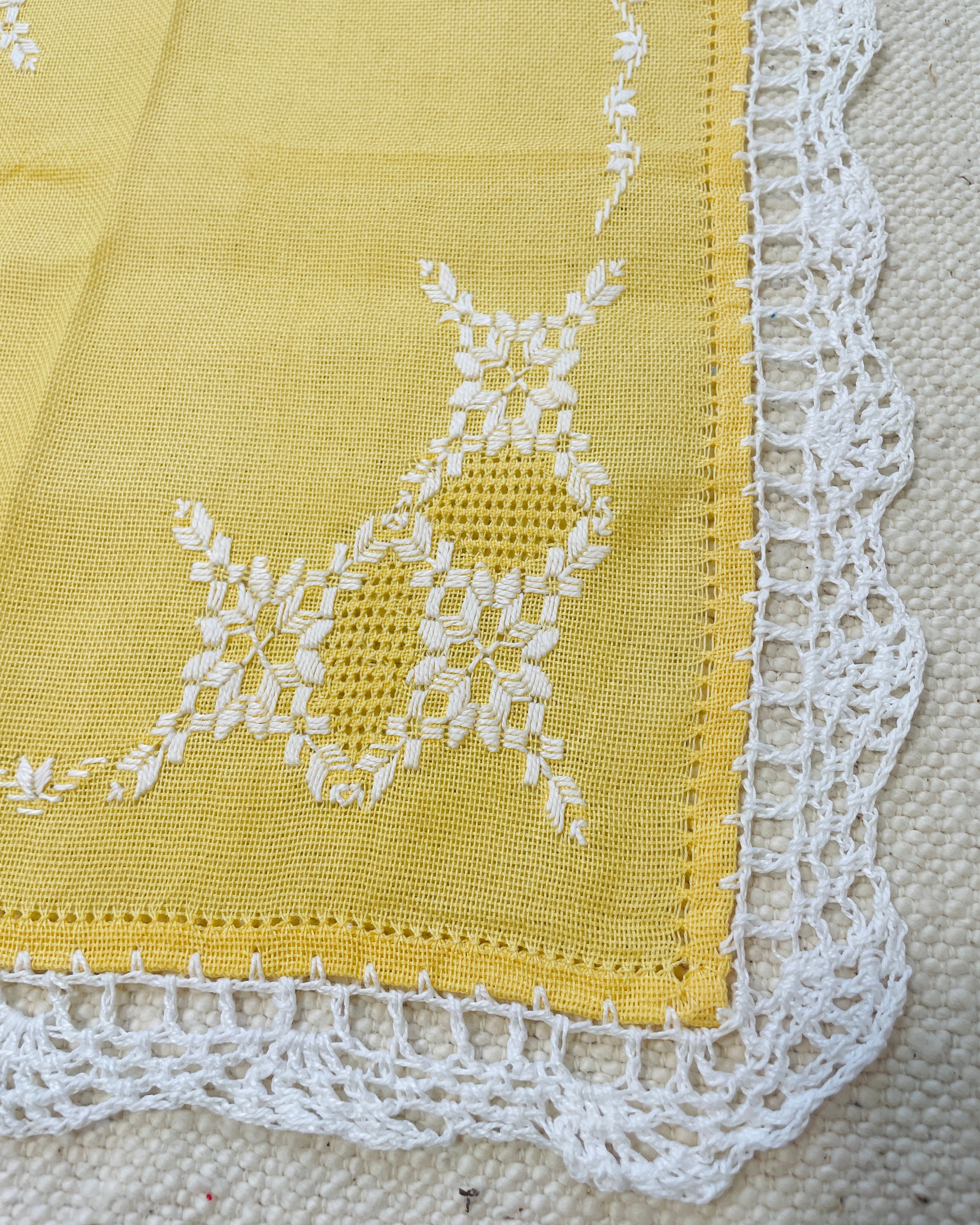 Individuales de Ña Sara |サラおばあちゃんのスクエアナプキン