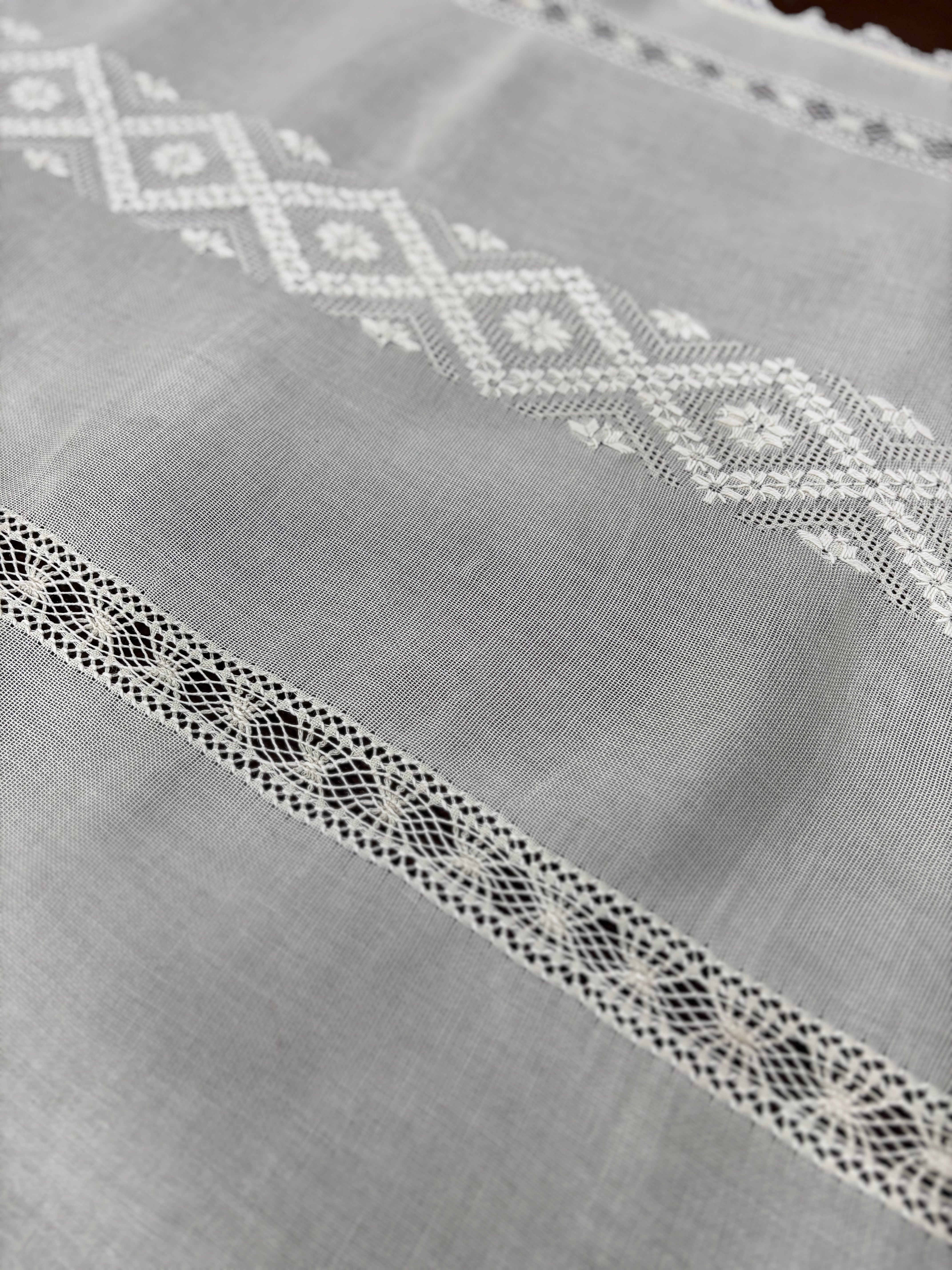 Mantel de Ao po`i | エウセビアおばあちゃんのとっておきクロス