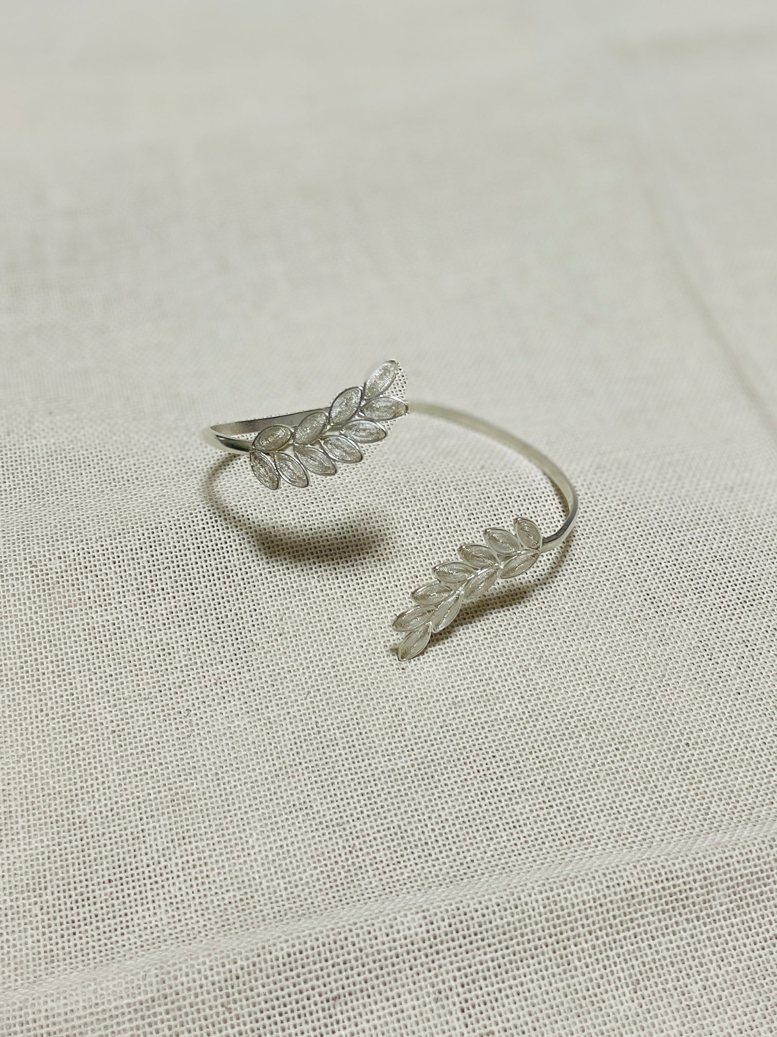 葉っぱのバングル