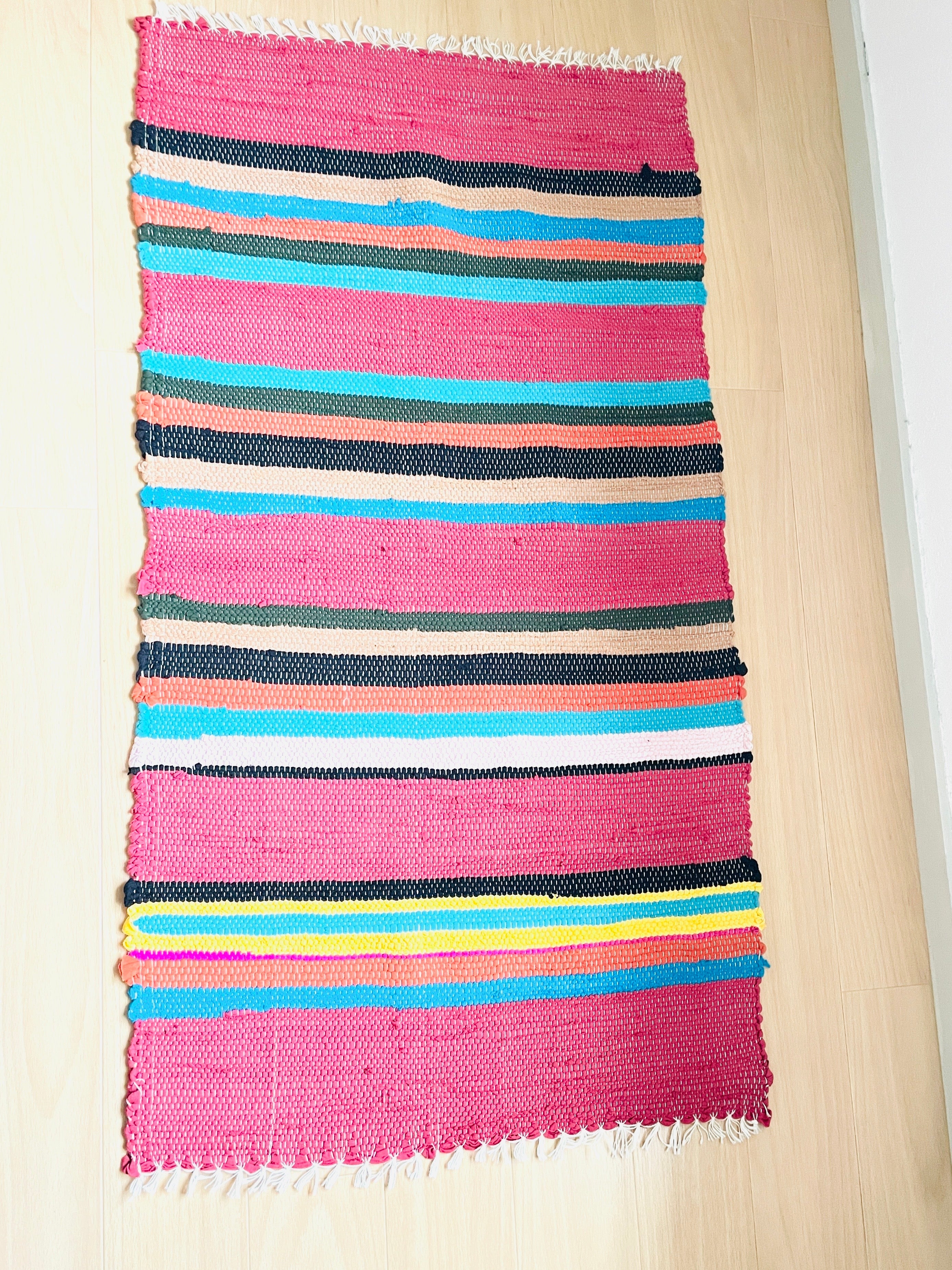 Poyvi de arcoiris | カラペグアのマルチマット