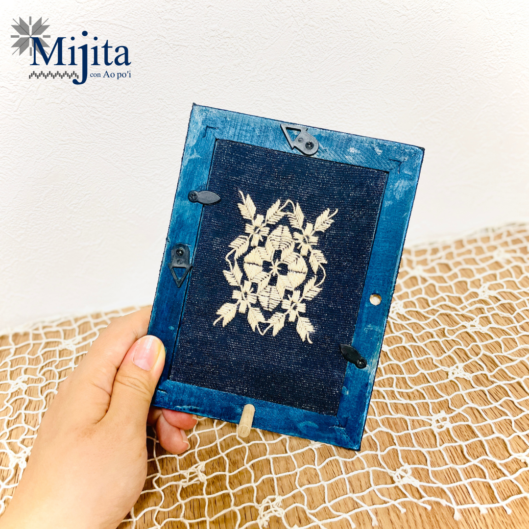 Hojarillo con cerrito | 小さな丘のマドアキカズラ (L版)