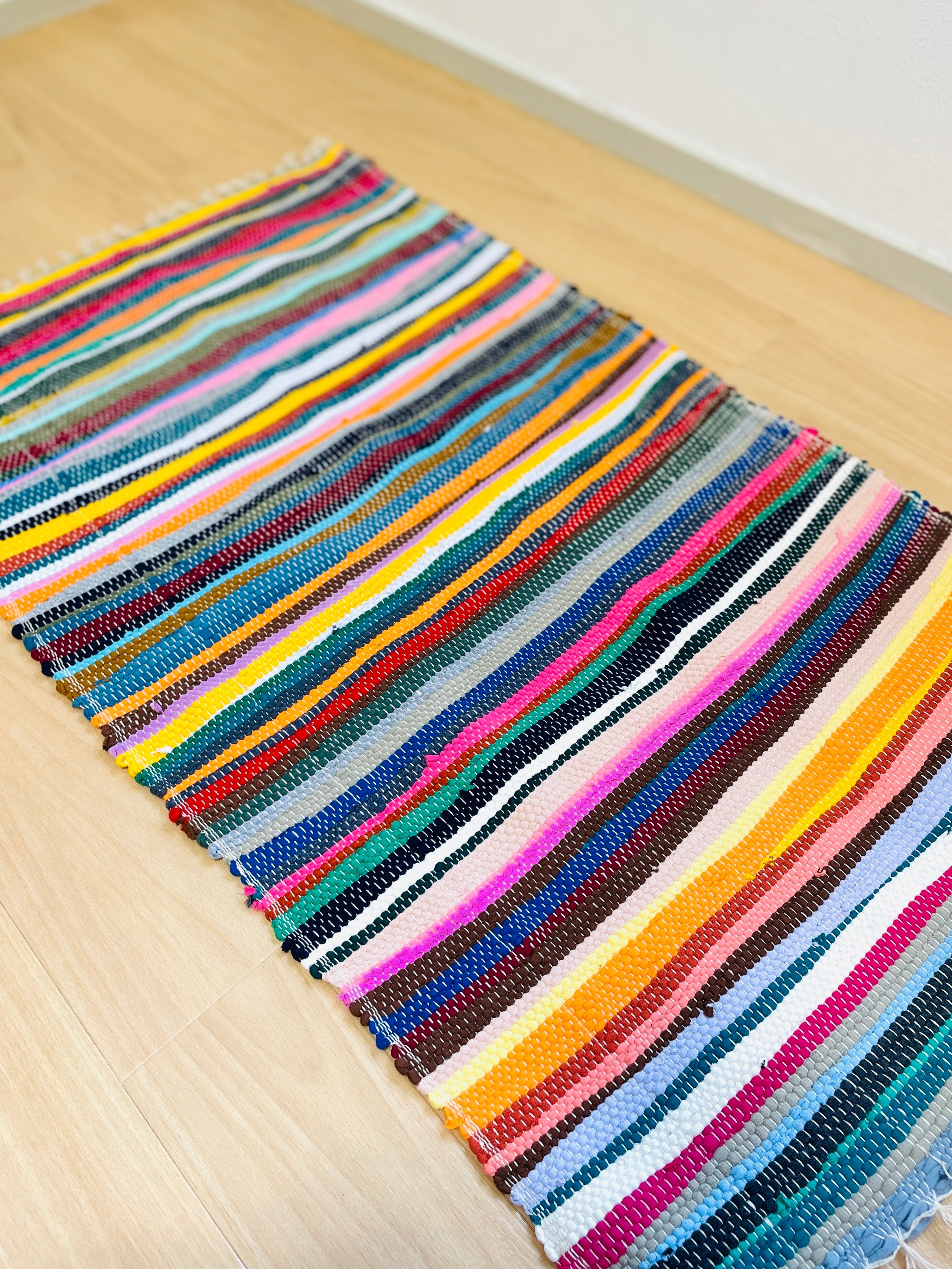 Poyvi de arcoiris | カラペグアのマルチマット