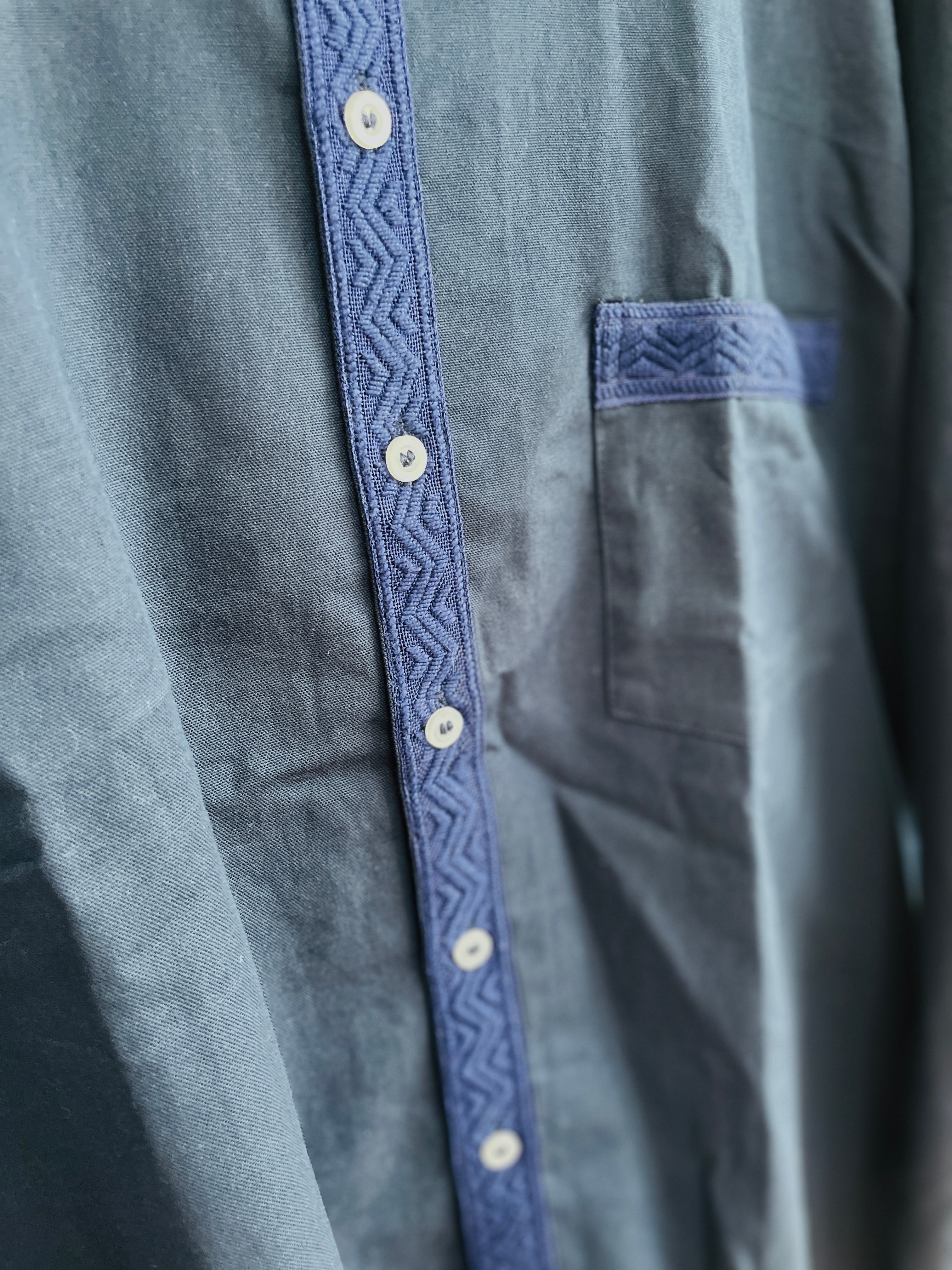 Camisa de hombre sin cuello | アオポイのノンカラーメンズシャツ