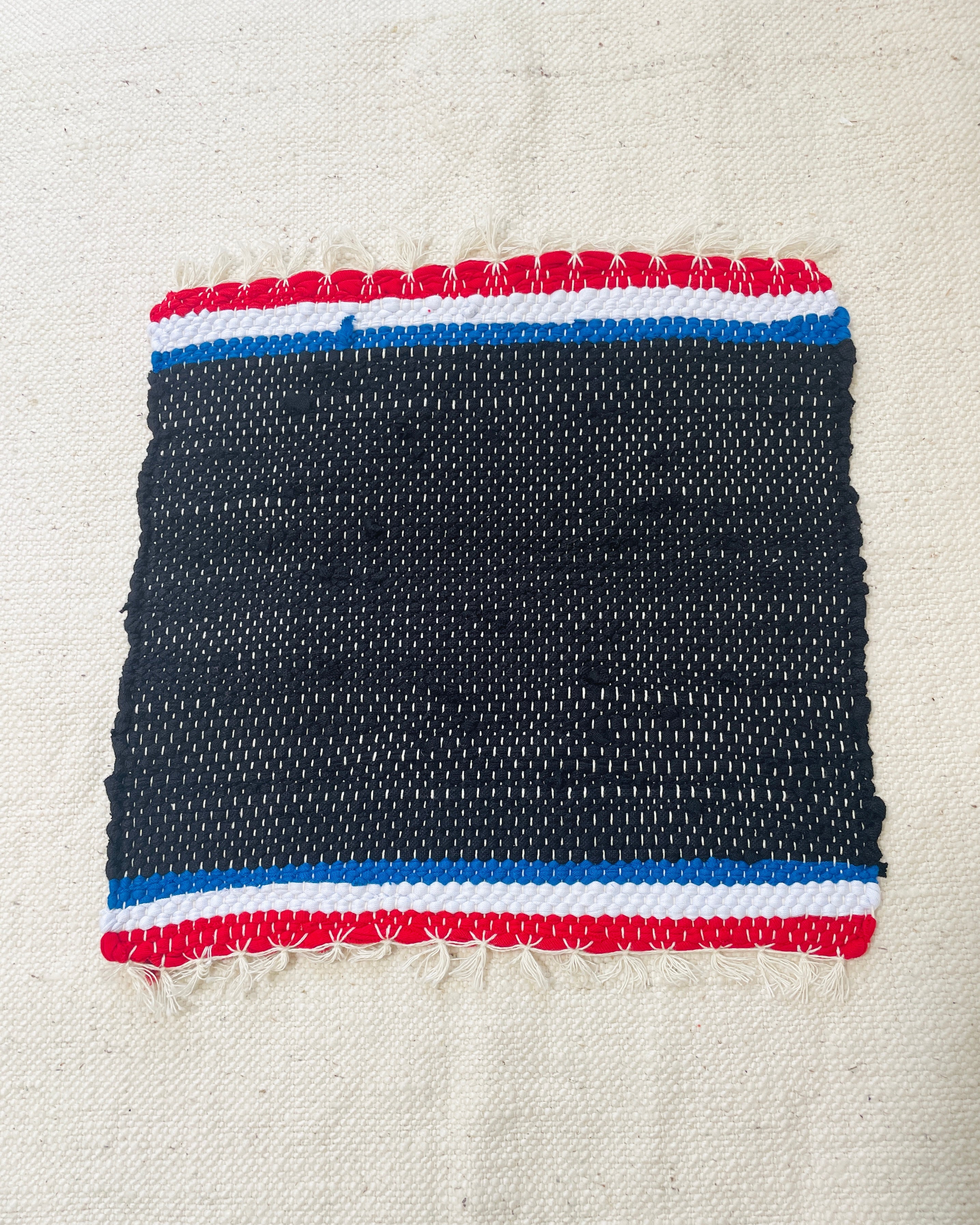 Poyvi de arcoiris | カラペグアのマルチマット