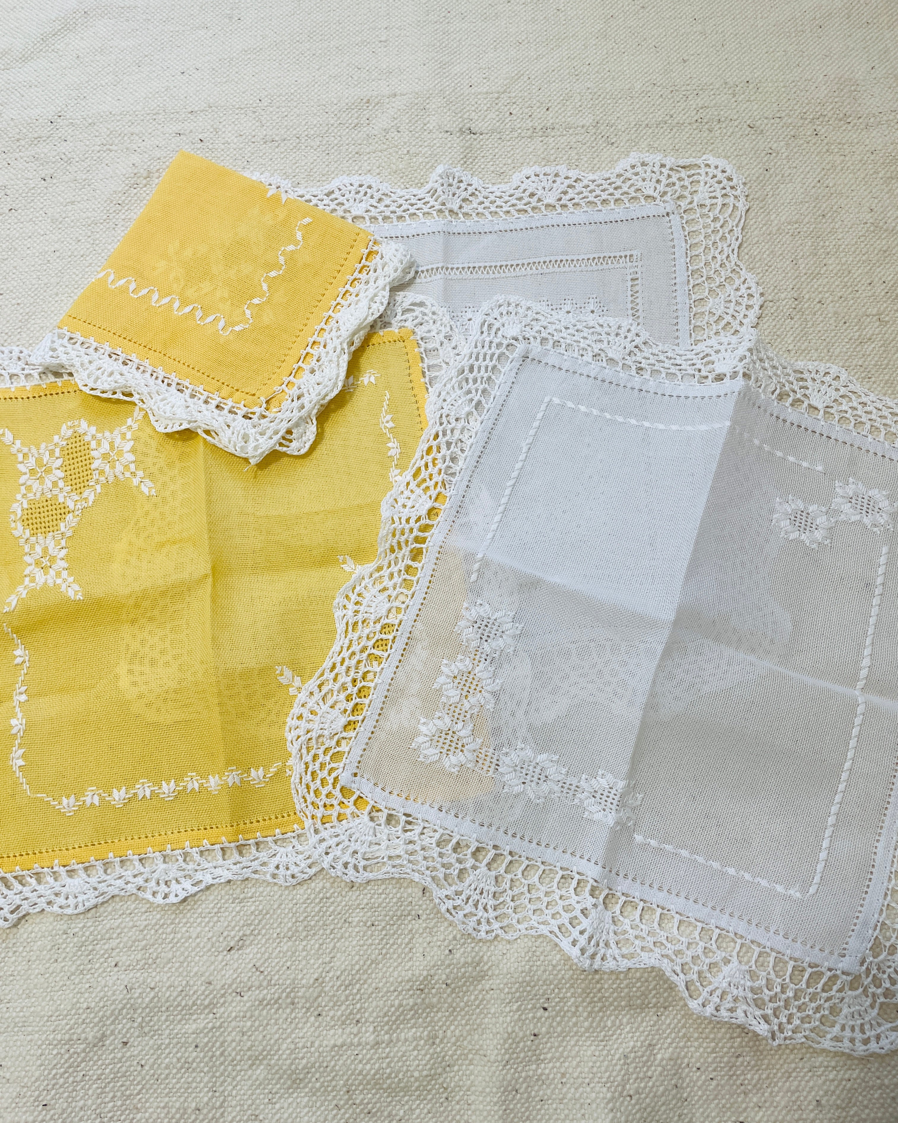 Individuales de Ña Sara ｜サラおばあちゃんのスクエアナプキン