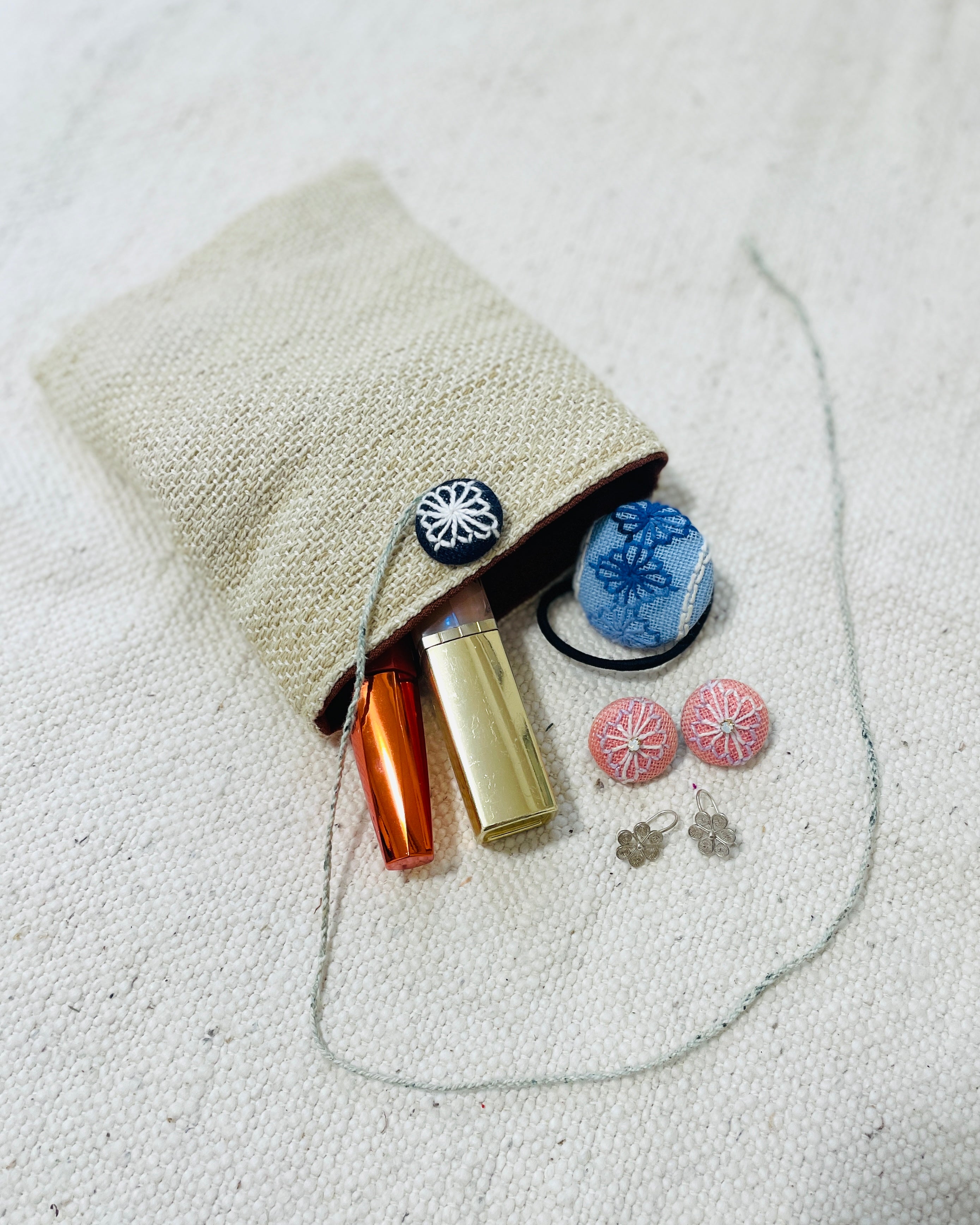 La bolsita de Poyvi | パラグアイの手仕事くるくるポーチ