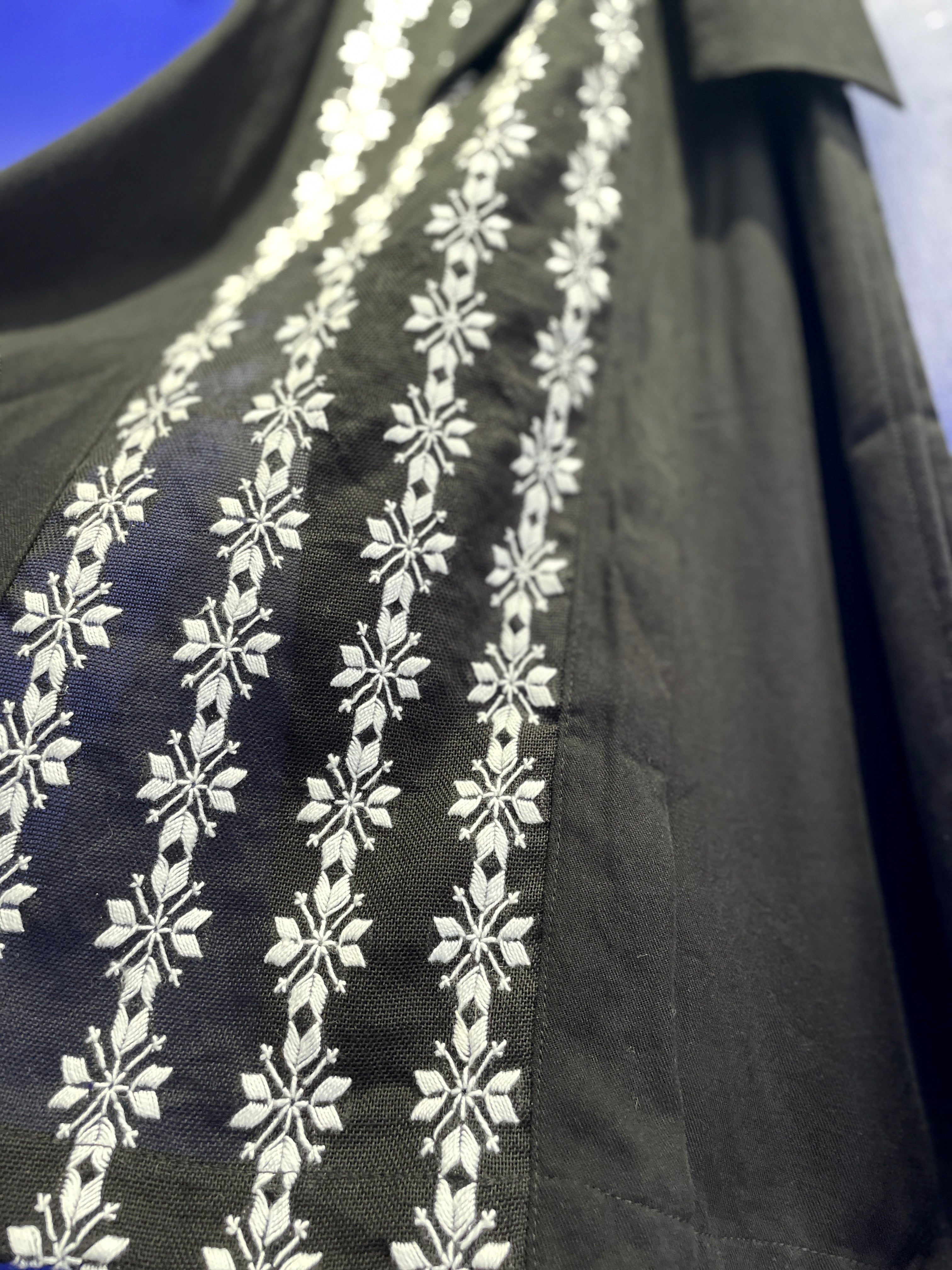 アオポイのロングドレス