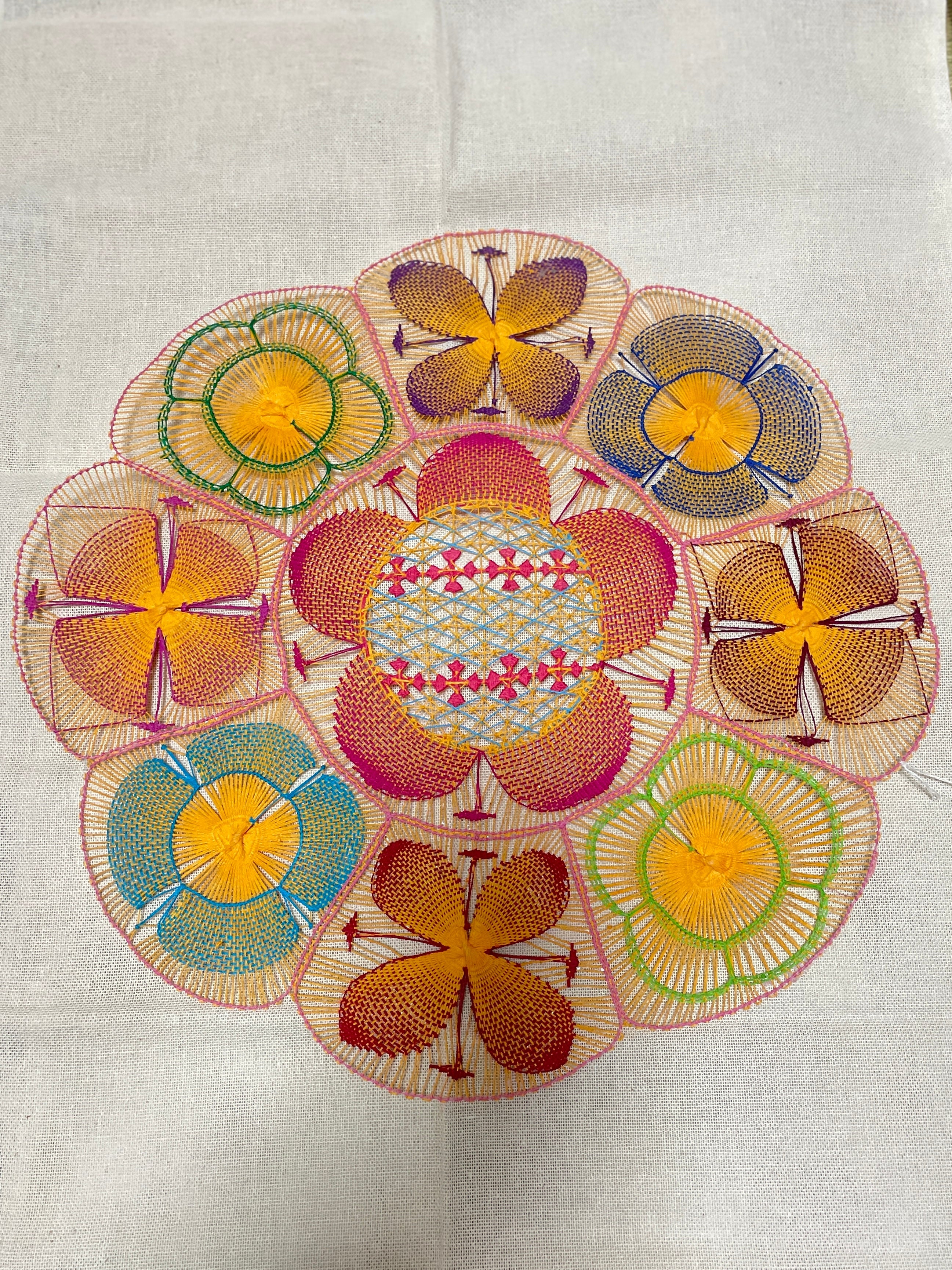 ニャンドゥティのドイリー