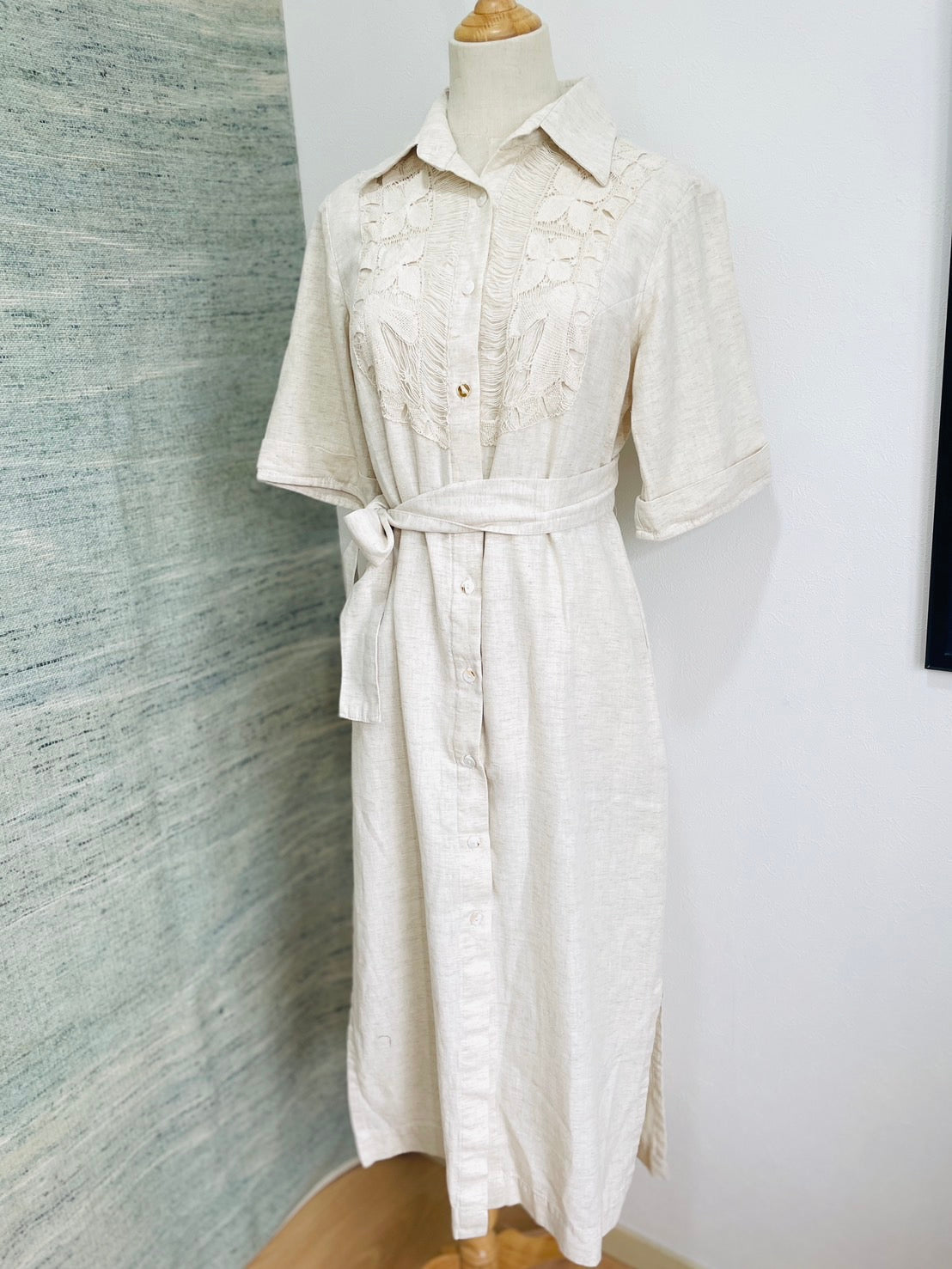 ニャンドゥティのシャツワンピース